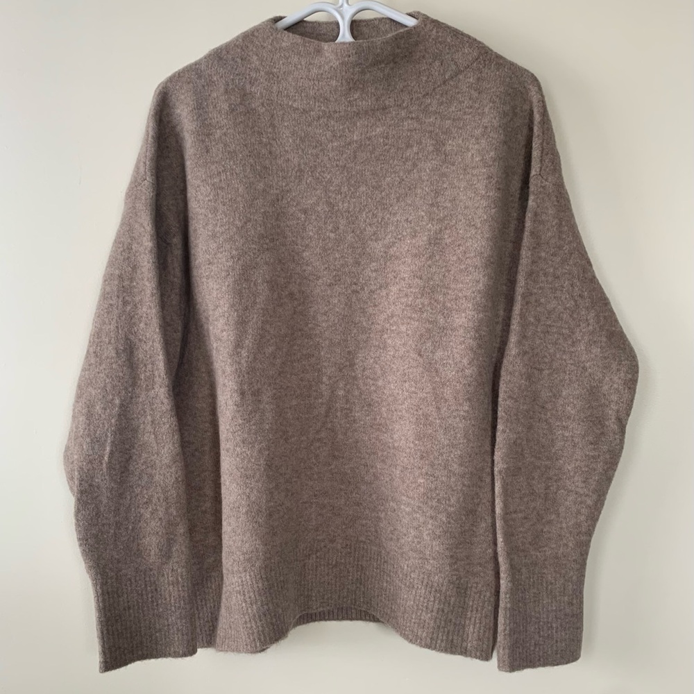 Theory 30% Yak pullover jumper Sweater size L new without tags